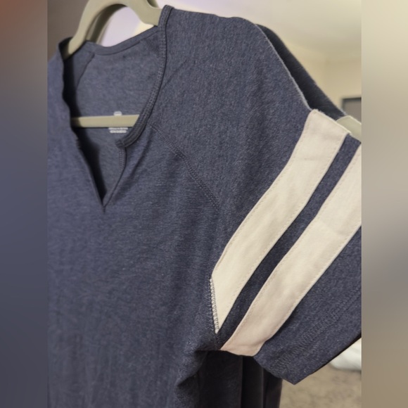 Women’s Jersey Style Short Sleeve T-Shirt - Picture 2 of 6